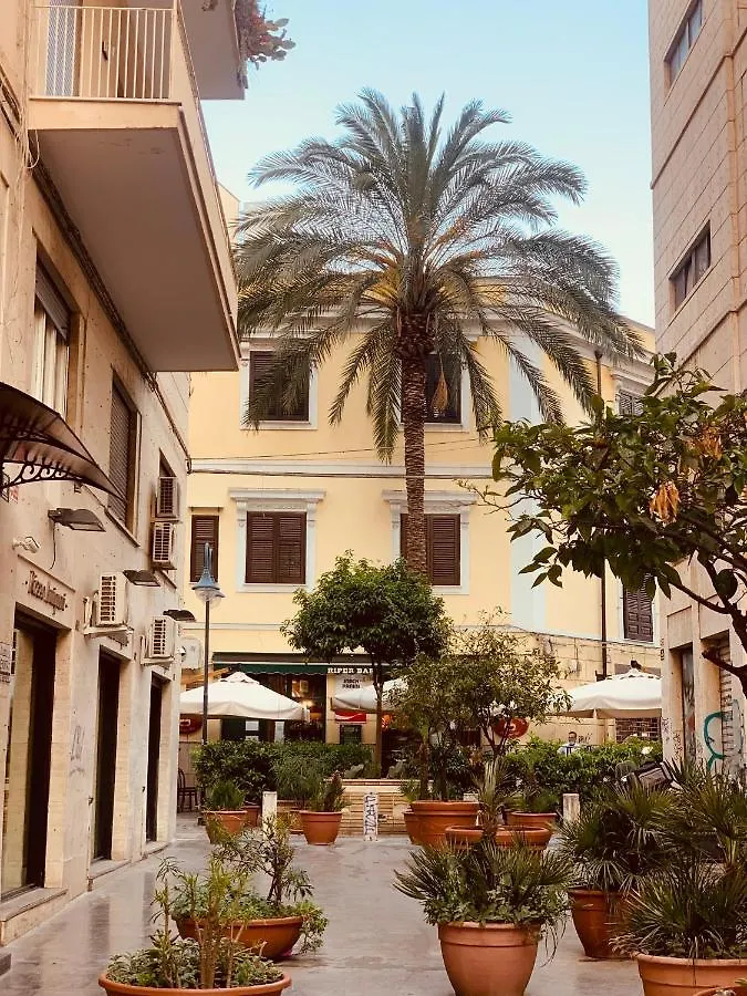 B&B Ungheria Ottantaquattro Palermo Bed & Breakfast