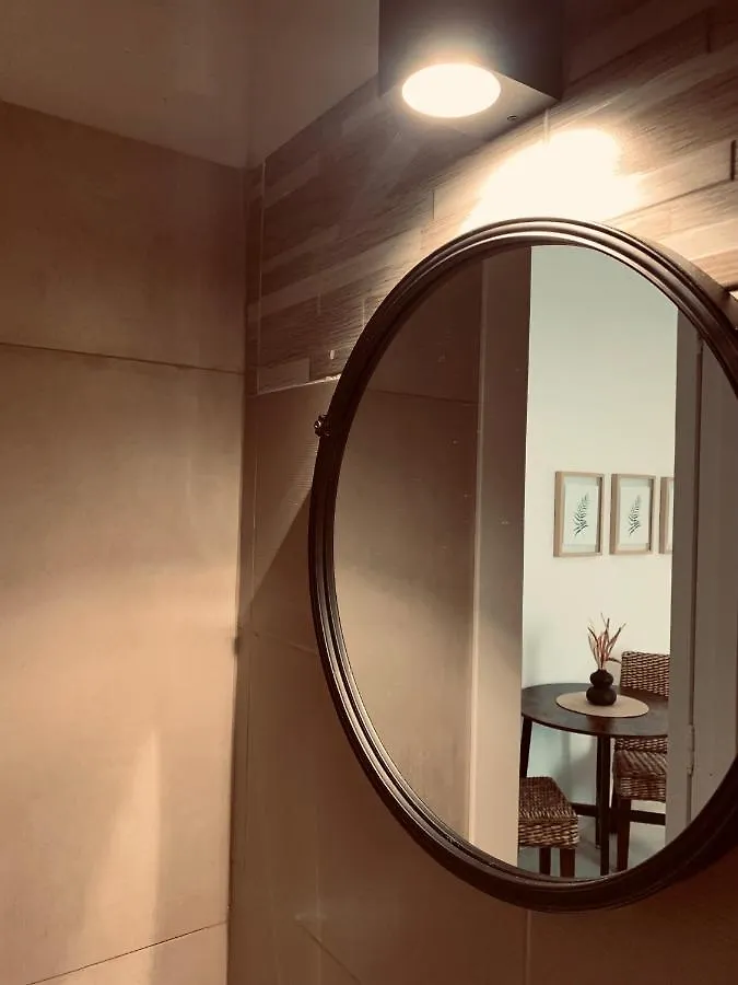 B&B Ungheria Ottantaquattro Palermo 0*,  Italy