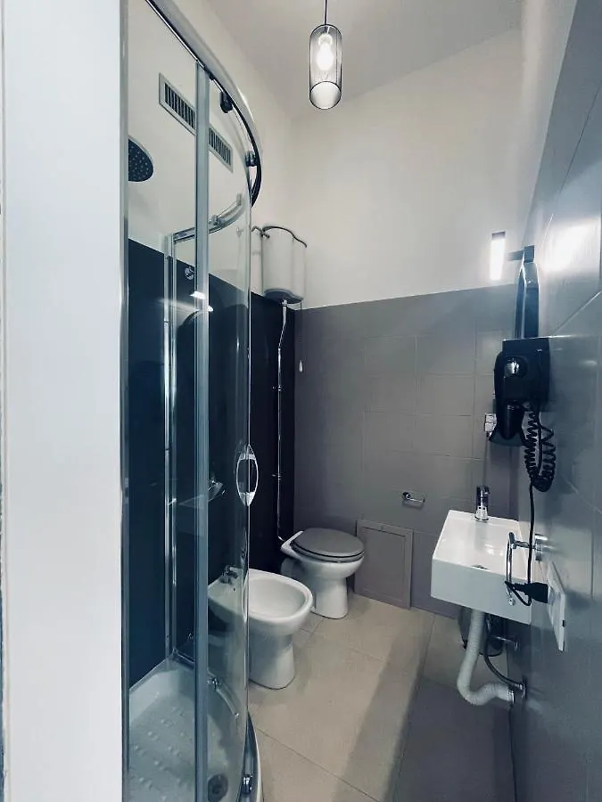 B&B Ungheria Ottantaquattro Palermo 0*,  Italy