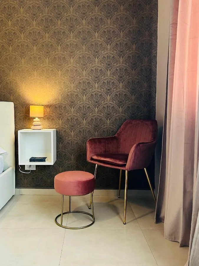 B&B Ungheria Ottantaquattro Palermo 0*,