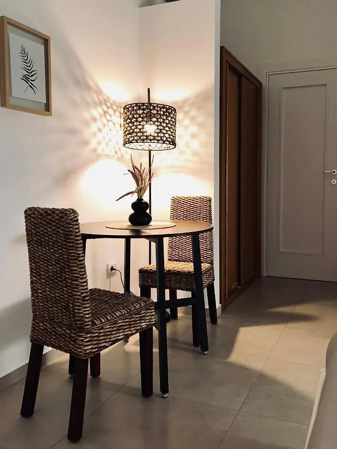 B&B Ungheria Ottantaquattro Palermo Bed & Breakfast