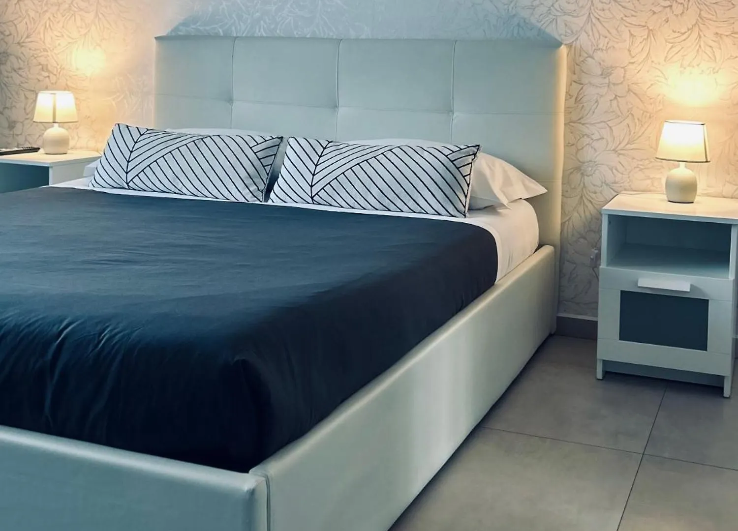 B&B Ungheria Ottantaquattro Palermo Bed & Breakfast